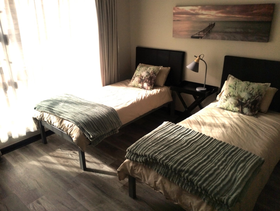To Let 4 Bedroom Property for Rent in Outeniqua Strand Western Cape